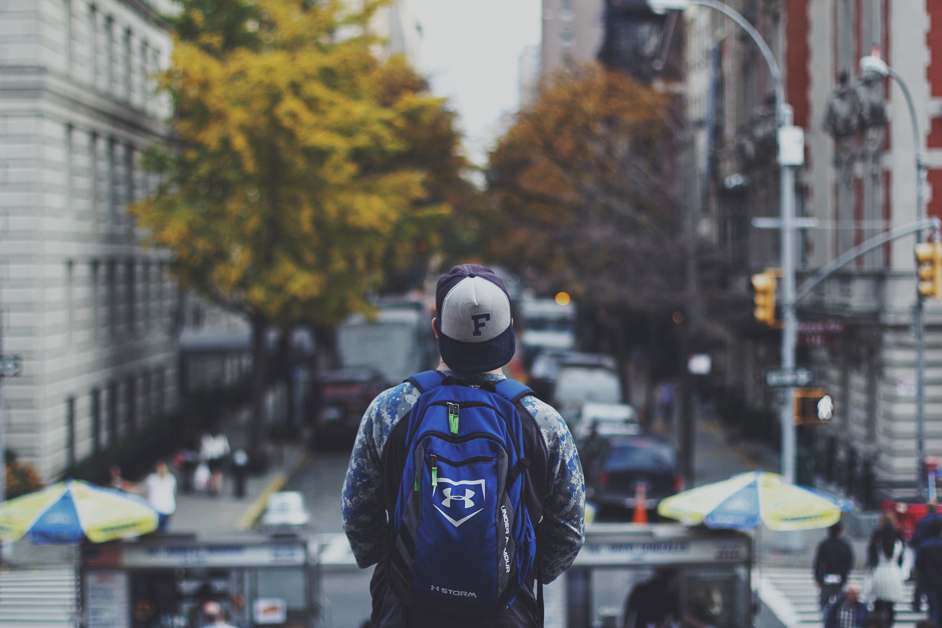 estudiante en la calle